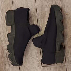 iRi‎ NYC Wes Solid Black on Black Sz Size EU 38 / US 7.5 Womens Sneakers